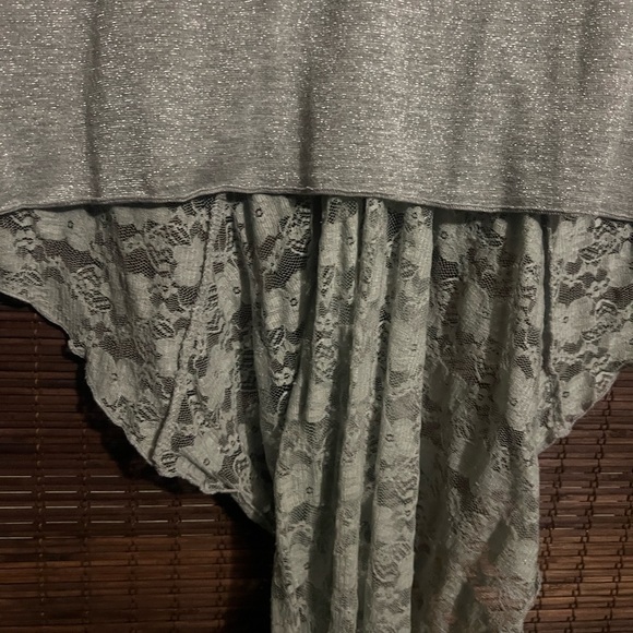 Elegant Silver Lace Hem High Low Women's Top - Picture 8 of 8